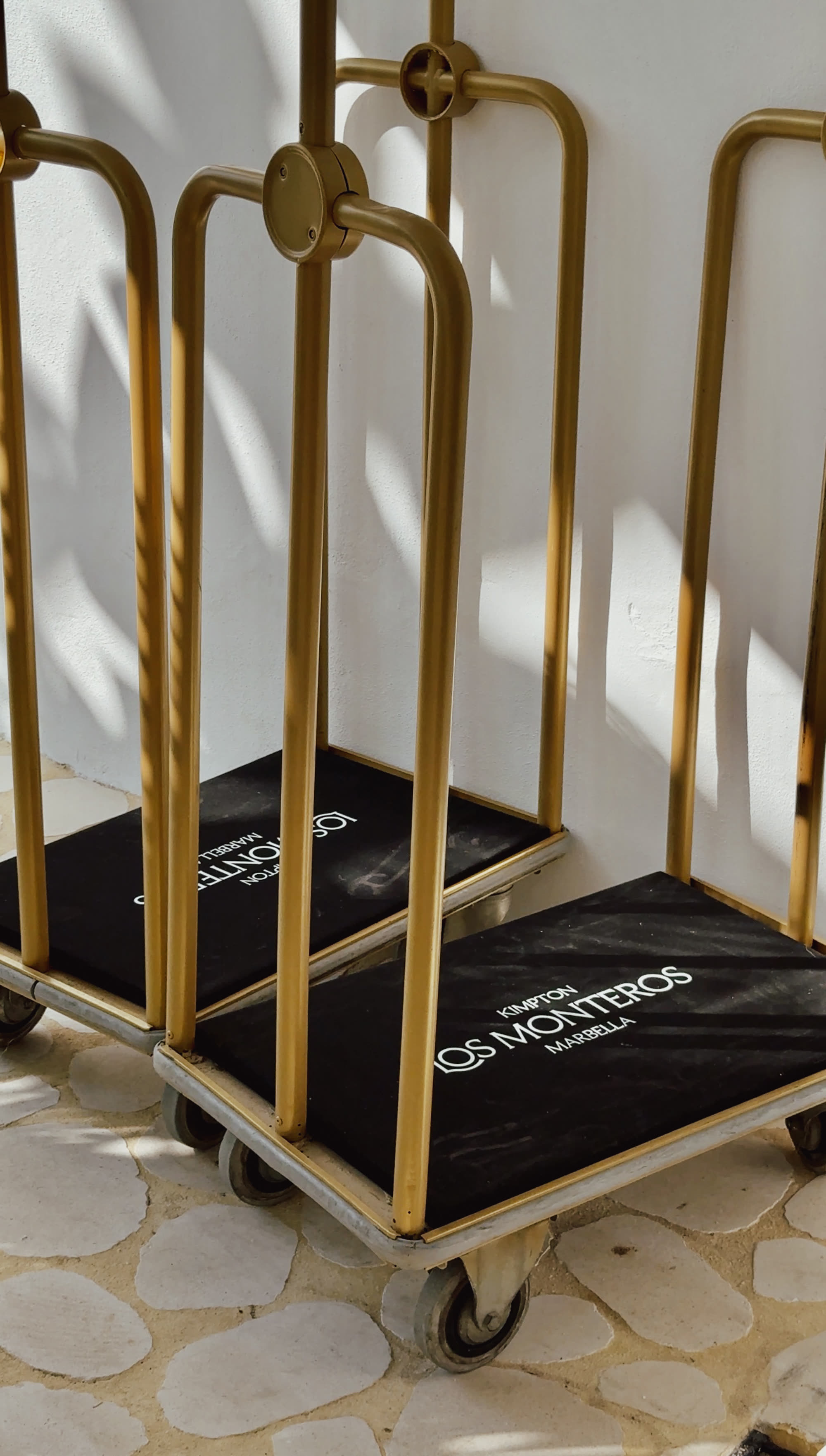 Kimpton Los Monteros vertical frame